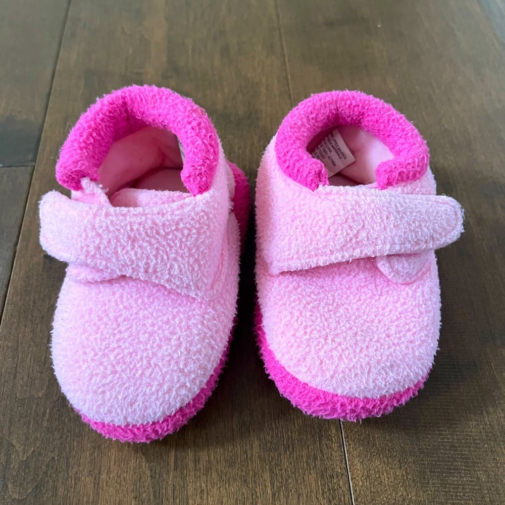 Kids Slippers Size 7